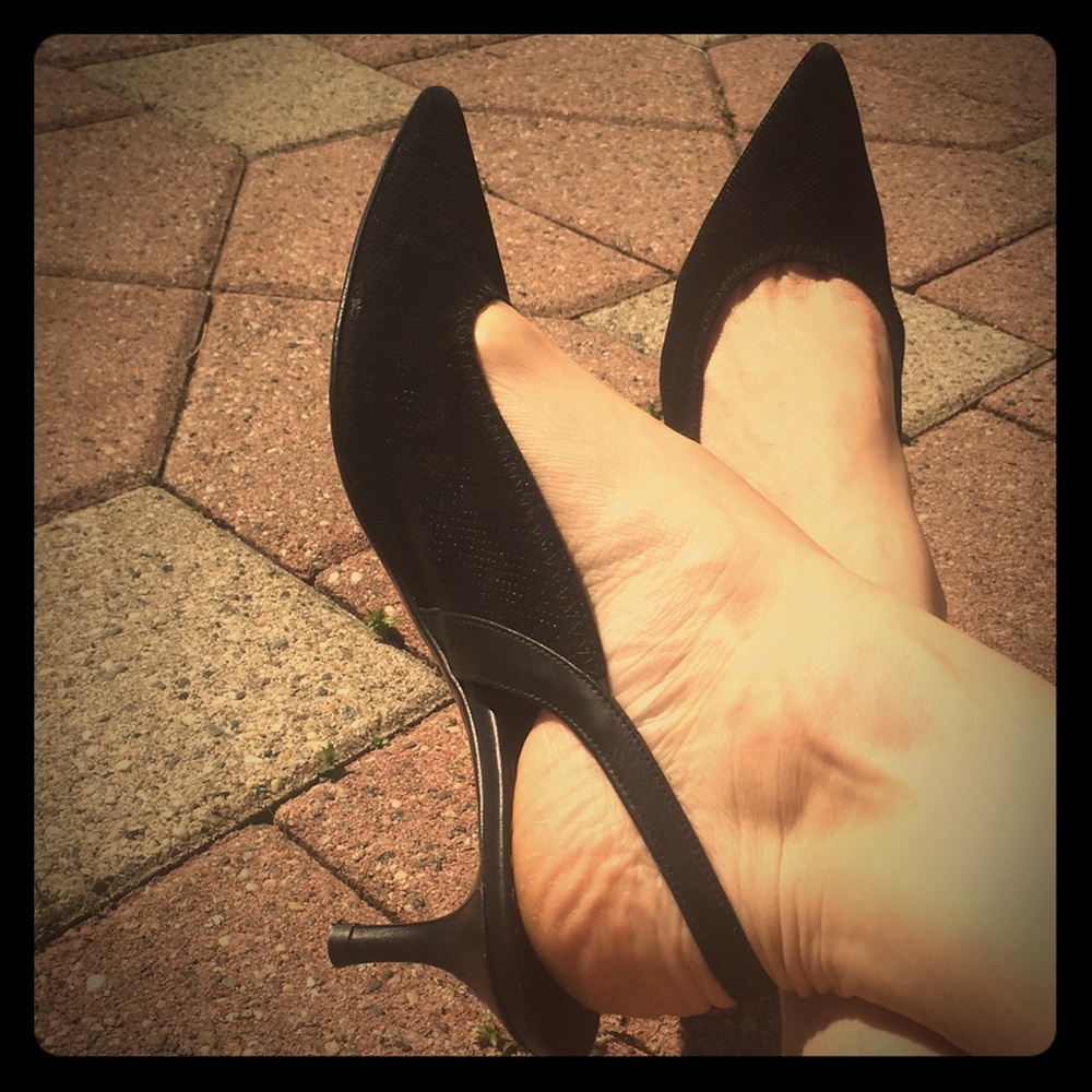 Donald J. Pliner stretch slingback pumps